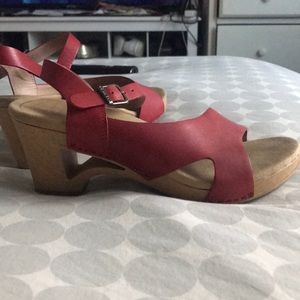 Red 🛑 Dansko wooden heeled sandals!